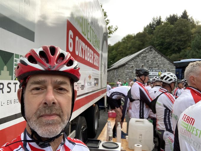 Gespannen kopje, vlak voor het vertrek op 6 oktober (aan de voet vd Tourmalet)